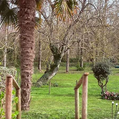 Aux Portes De La Roussille * Niort